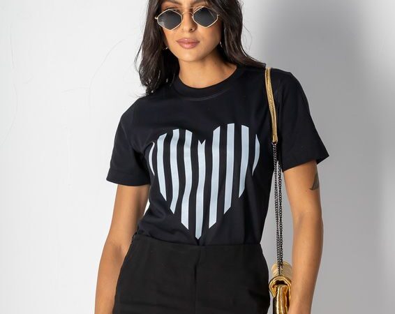 T-Shirt Coração Riscas - Escolha o tamanho